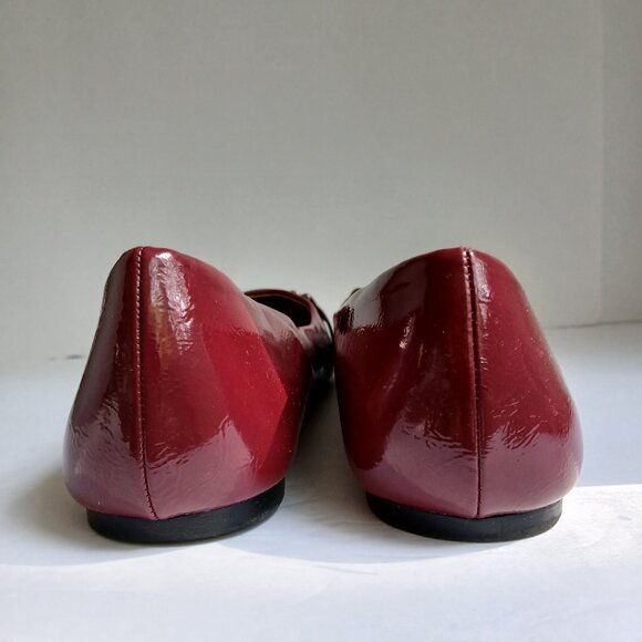 Burgundy Patent PointedToe Ballet Flats wth Burnished Gold Horsebit Buckle Sz11 - Picture 4 of 12